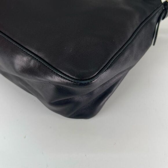 Fendi Handbag Women's Mamma Bucket Shoulder Fendi Leather Black Silver Hardware - Picture 11 of 15